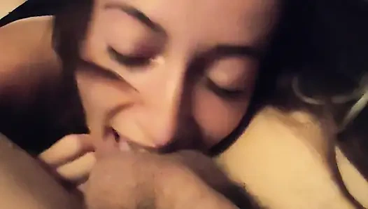 BLOWJOB DAN MENYETUBUHI PACAR SELINGKUH