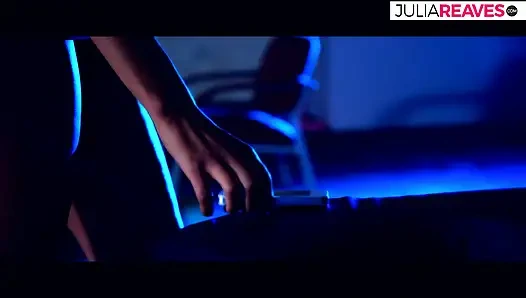 Miya Rai sikişmeyi seviyor