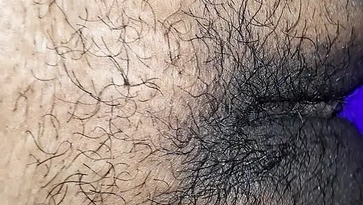 Бхабхи получает массаж в киску