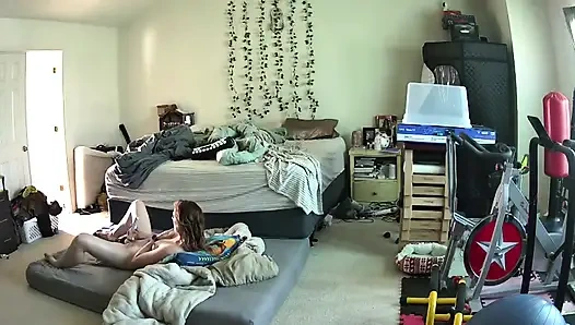 Hot MILF gets caught squirting