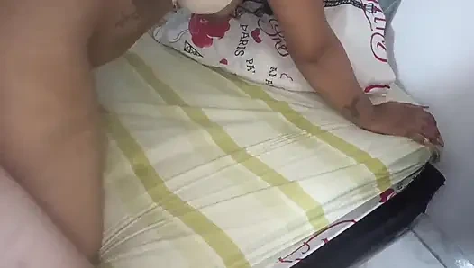 Юную латину с большой задницей долбили камшотом в конце