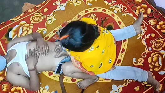 Ateşli seksi yenge sikiliyor