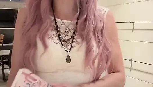 Ada ketampanan untuk itu