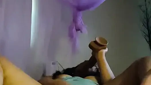 Azgın af yalnızımla oynuyor