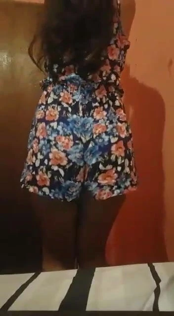 Desi Striptease