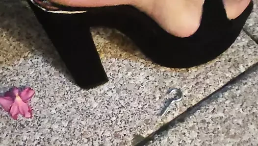 Güzel topuklu bacaklar