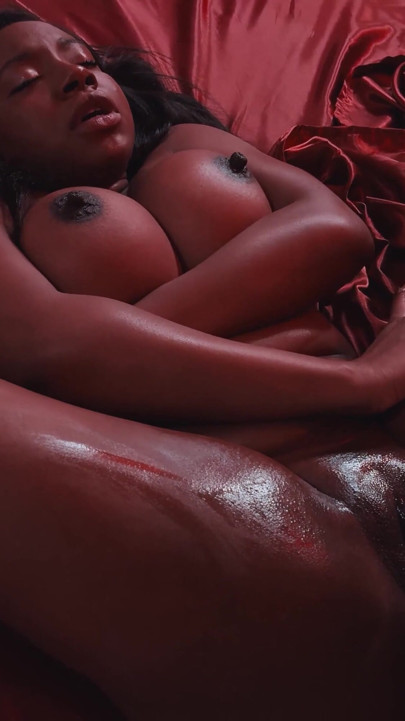 PORNFIDELITY Red Hot Ebony Amari Anne Takes White Dick | Clip 2