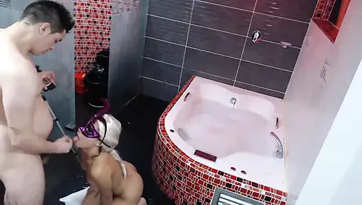 Paisa berhubungan seks untuk pertama kalinya dengan orang asing
