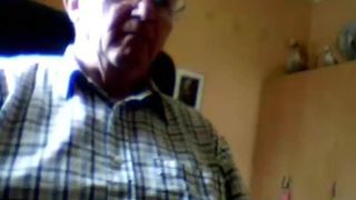 Gandpa streelde op webcam