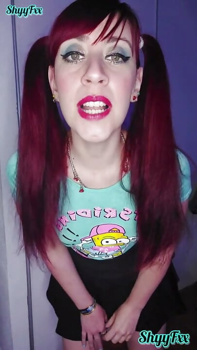 Shyyfxx Rd TS Sutter Din Pik P Alle Fire Og Beder Om Sperma I Dit Ansigt JOI