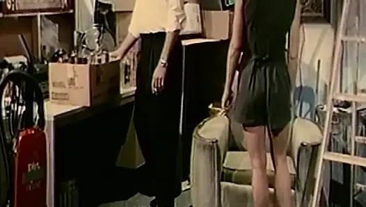 Шлюху Жестко Трахнули В Магазине И Сквиртнули