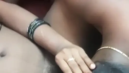 Жена куколда сучка скачет на члене паренька-студента перед мужем он наблюдает, как паренек долбит ее дикий indianhotwifex