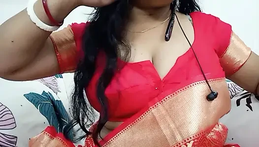 Naukar ne malkin ko nude video call karte samay pakad liya