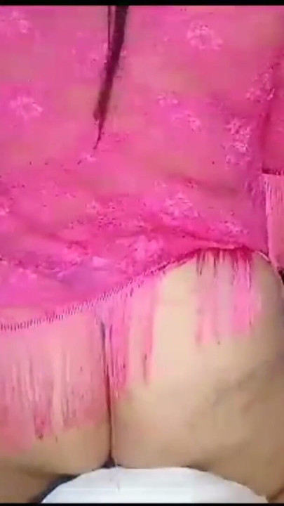 teaches you to masturbate explicitly. Valentina masturbates | Clip 1