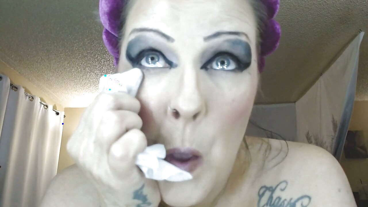 Voyeur kompletní make-up totálně tě ignoruj