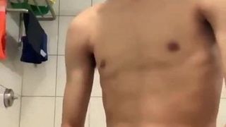 skinny asian cums online (32'')