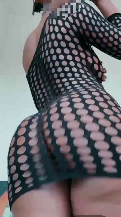 Perfect body twerking