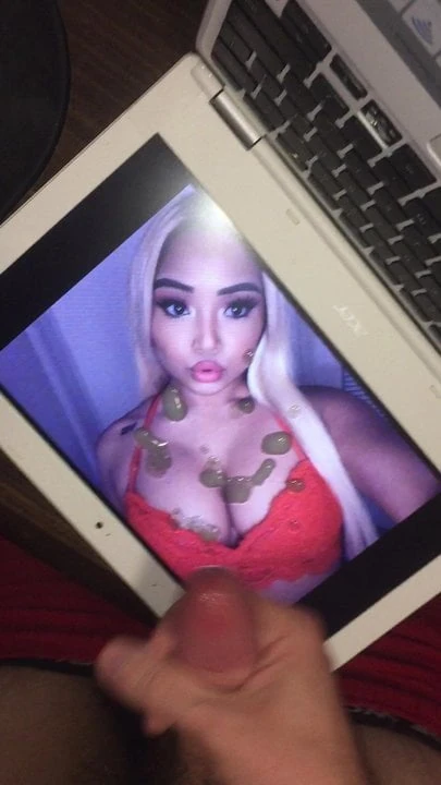 Cum Tribute: Filipina model chick takes a load on her tits