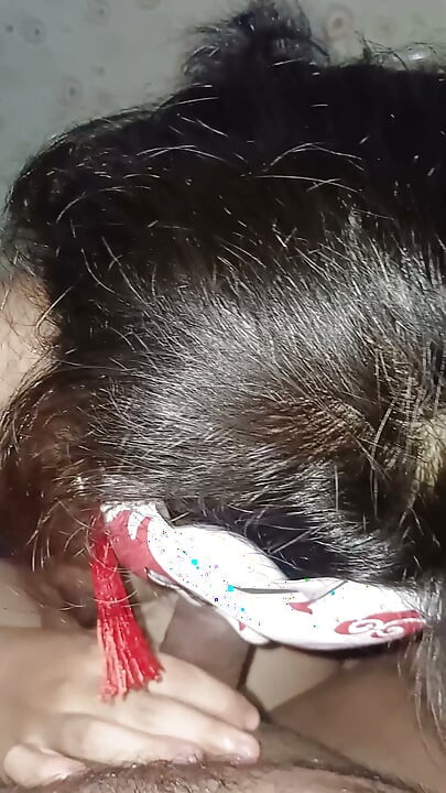 假小子女孩轻轻叹息