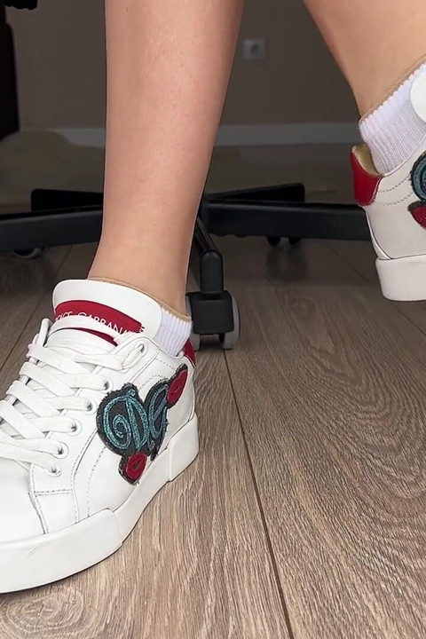 Foot Play in Shoes, Socks, Barefoot