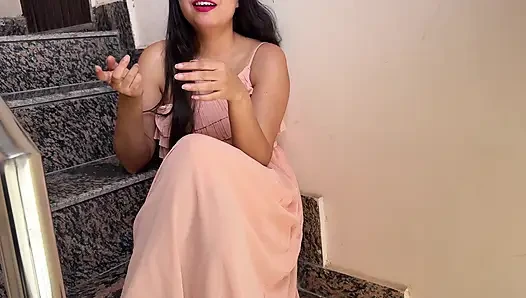 Hintli üvey kız üvey babası tarafından sikiliyor sert seks yapıyor