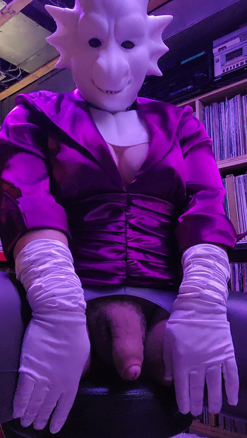 Zmaj u svilenoj bluzi