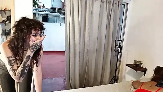 Evimde Bir Yabancı Olan Lezbiyen