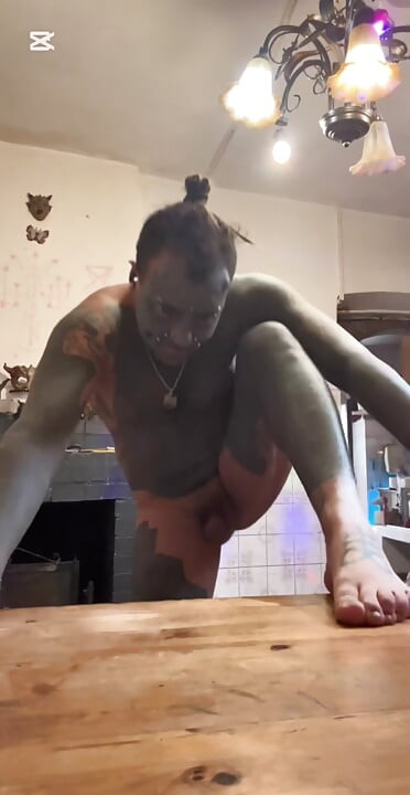 Naked Stretching Day