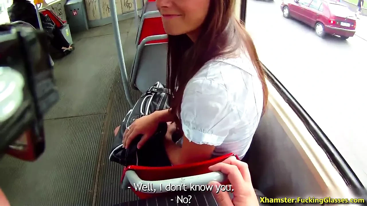 Lanet gözlükler - otobüs durağının yakınında nakit için becerdin