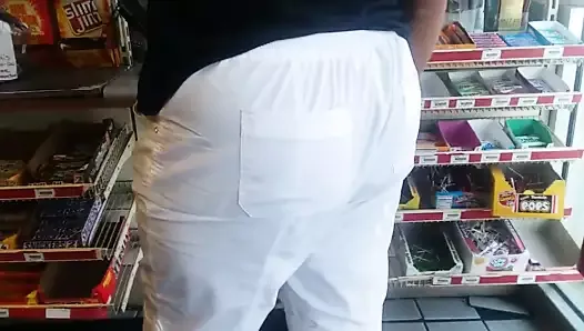 Big Butt Black Milf In White Pants