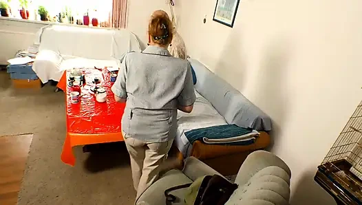 Трахнутый многоквартирный дом - грубых шлюшек жестко трахнули в каждой квартире