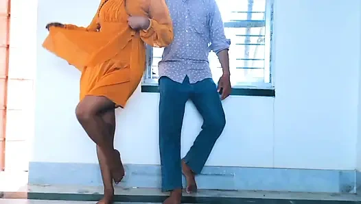 19-летняя девушка лгала своей семье и пошла сексом со своим любовником