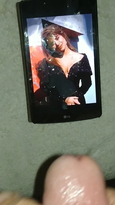 Paula Abdul cumtribute