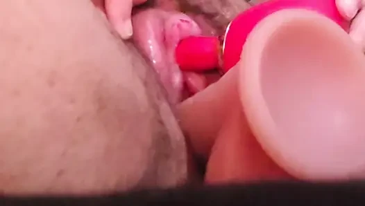 Кончаю с лижущей вибратором