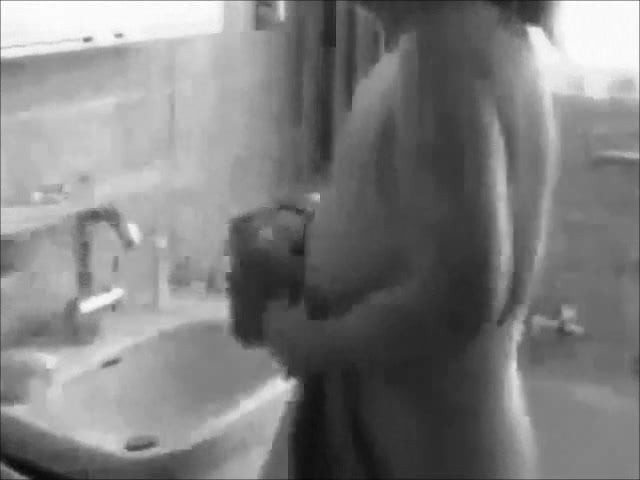 MY WIFE CLEANING HER BODY AFTER THE FUCK