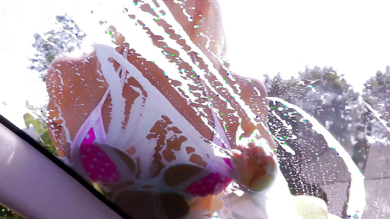 Teen Sluts Get Fucken at the Car Washing!