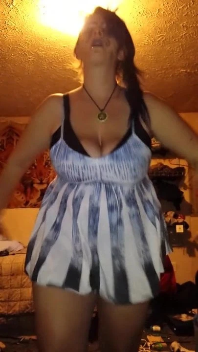 Skanky BBW Dancing & Shaking Her Fat Ass & Titties 1