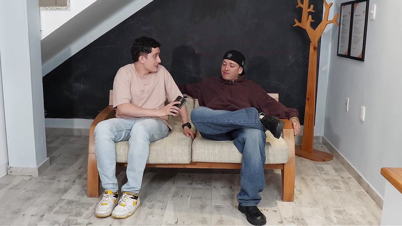 Trio Como Apoyo Emocional a Mi Amiga Que Le Acaban De Terminar Su Relacion