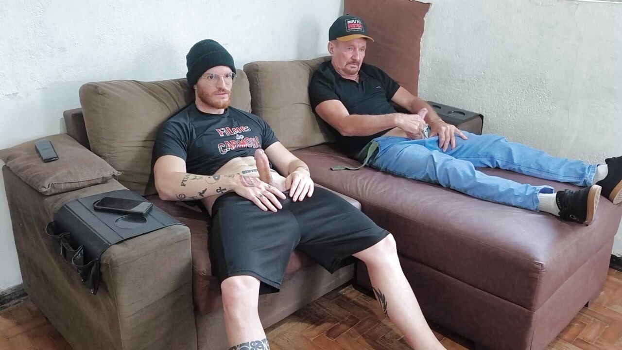 Urach i Carmona se samozadovoljavaju