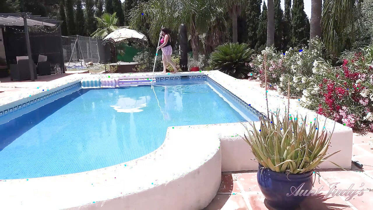 Auntjudys - Busty Redhead MILF Jojo Robinson Goes Skinny Dipping in the Pool