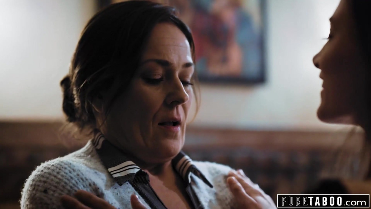 継母と継父と捕まる純粋なタブー、カイラー・クインが参加