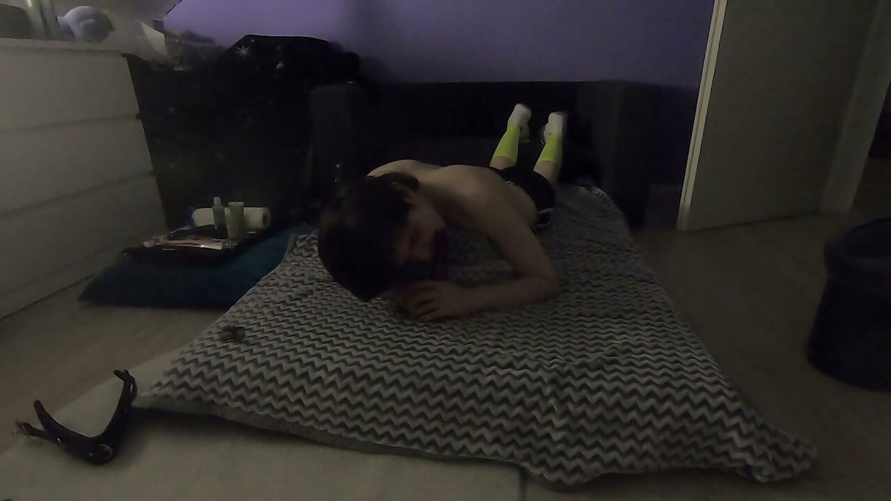 I had some hot fucking on my couch last night.