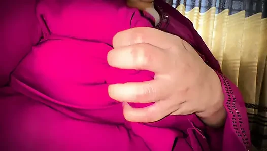 Xxx porno videosu (üvey oğlum azgınken beni yakaladı) büyük göt ve büyük memeli Arap üvey anne