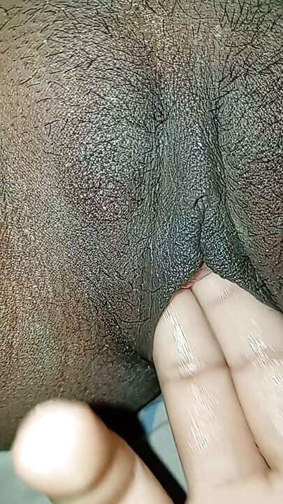 Hot bhabhi fingering