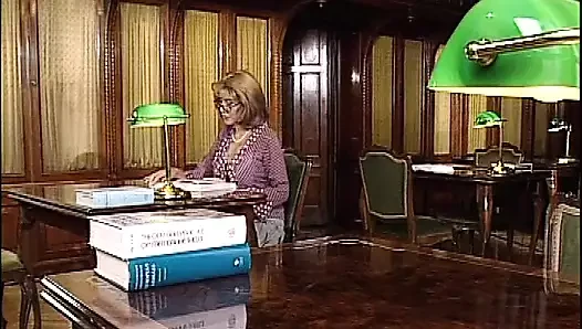 La professoressa di lingue Sc 6 oressa of Sc languages 6