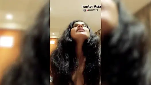 Otel Odasında Orta Yaşlı Seksi Kadın Çok Iyi Sikişiyor