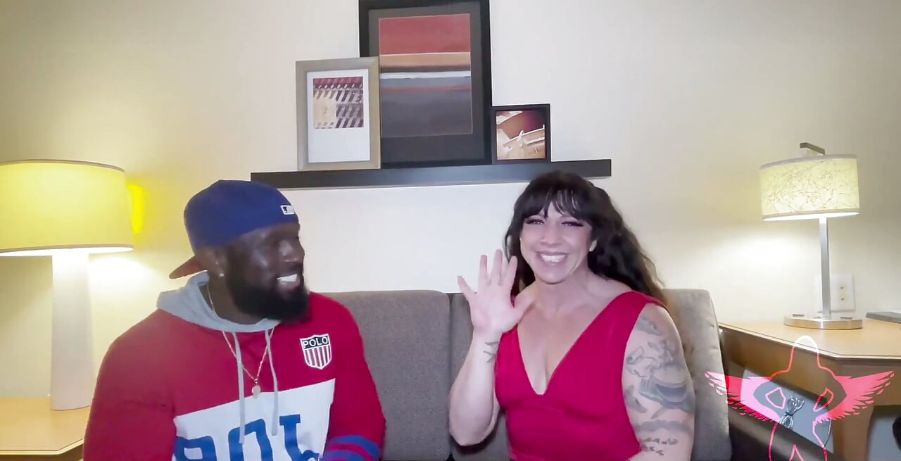 Watch Now New Eckobelle 1-on-1 Interview