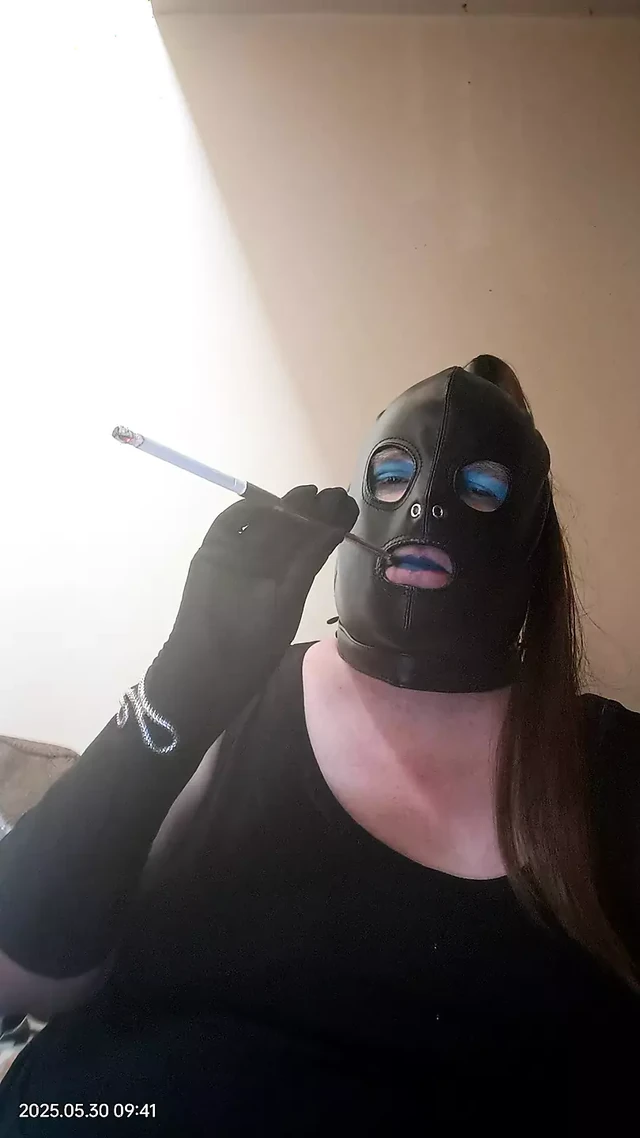 Fat tranny smoking using a long handled holder