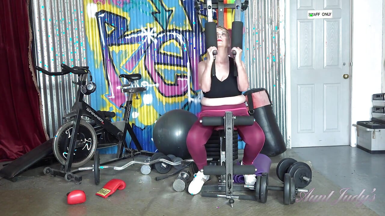 Auntjudys - 71yo Busty Blonde GILF Elle Works up a Sweat at the Gym