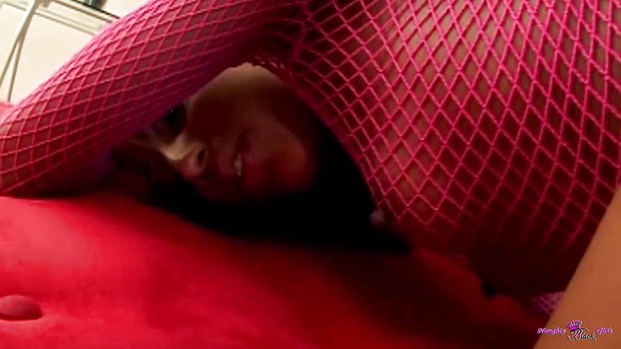 America Moore, Michael Stefano ile götünü döllediği bu güzel sikiş festivalini yapıyor